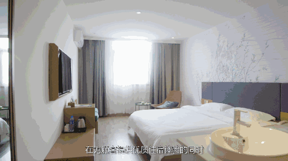 15327671797978.gif 640.gif